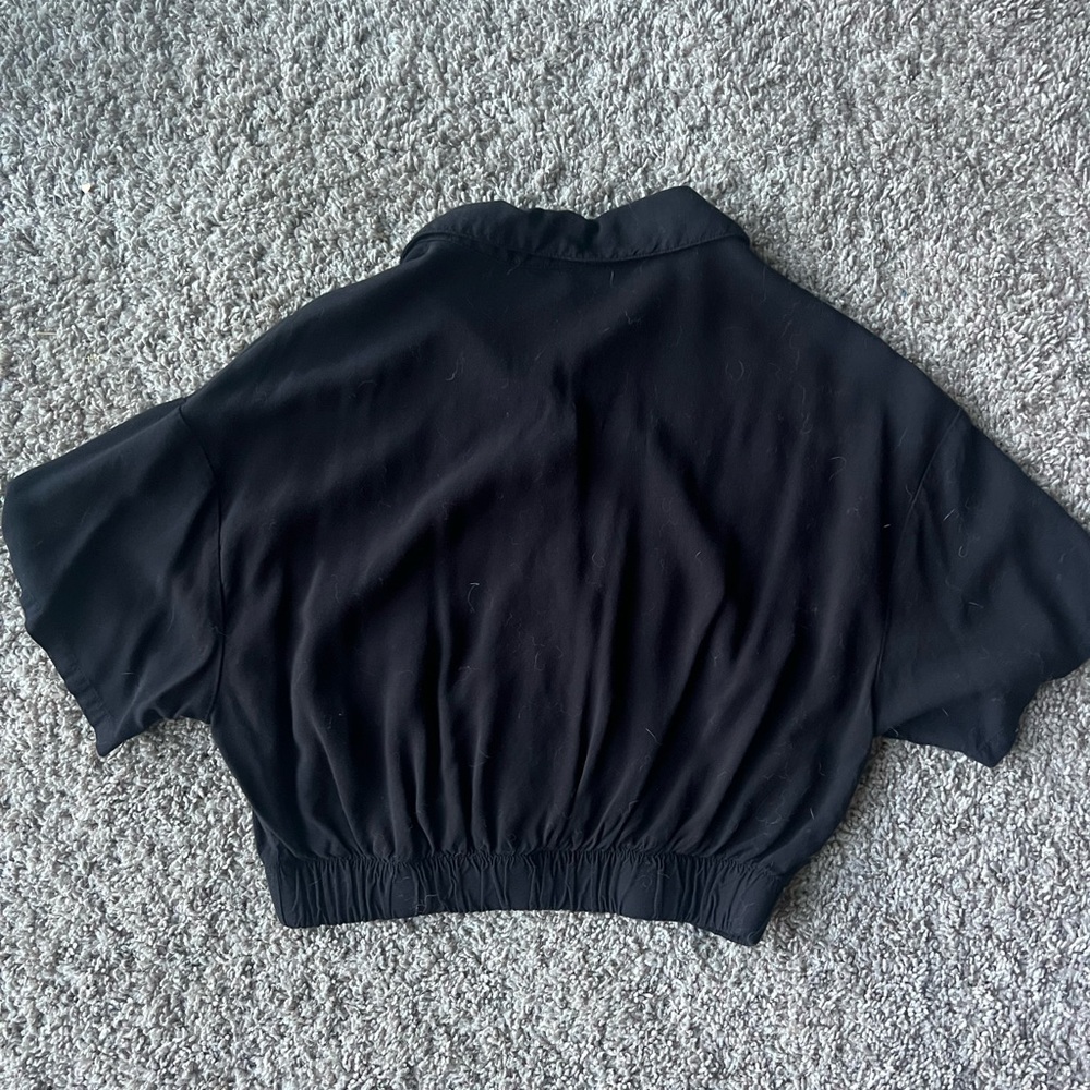 Forever 21 Cropped Button Up - Picture 2 of 3
